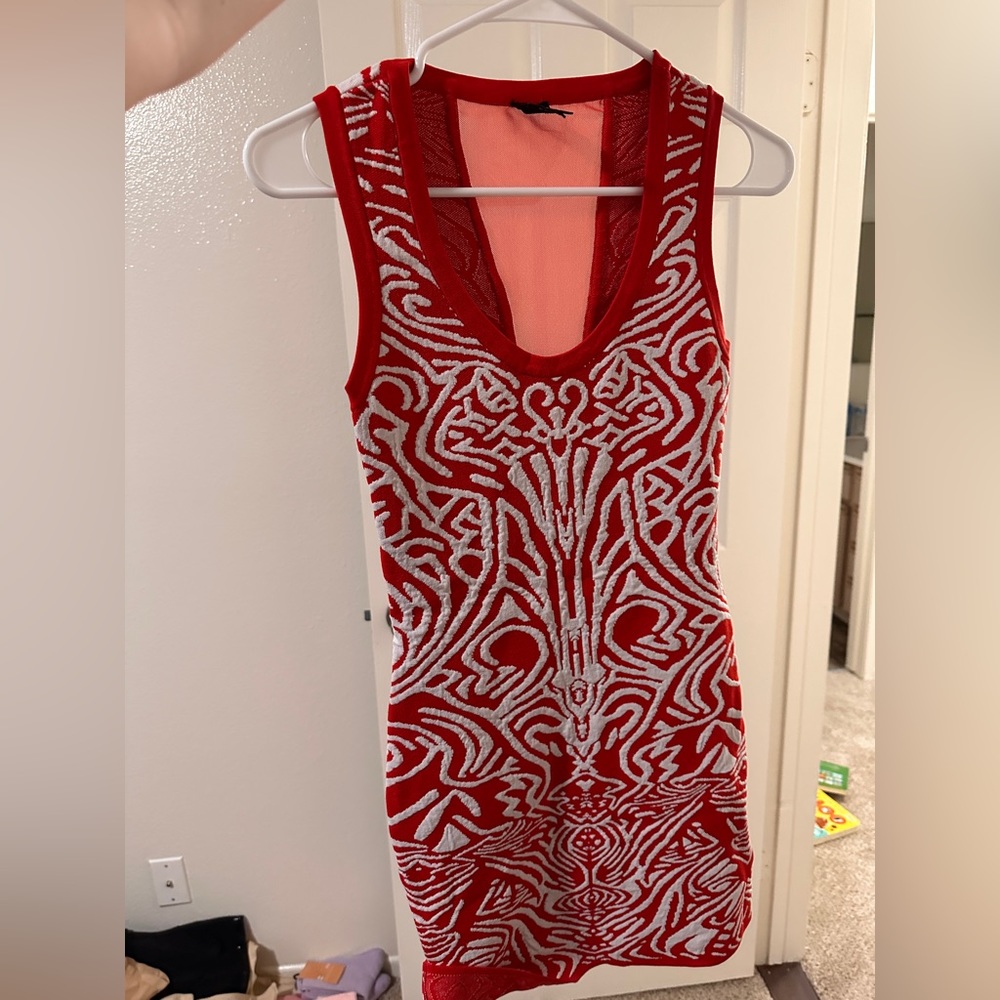 2b Bebe contrast bandage dress